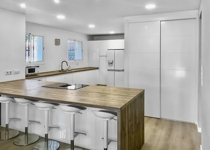 Alamos Jerez I Piscina Salada Climatizada I Bbq I Jardines I 850m2