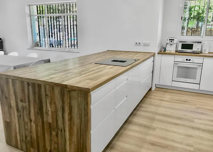 Alamos Jerez I Piscina Salada Climatizada I Bbq I Jardines I 850m2 Villa *