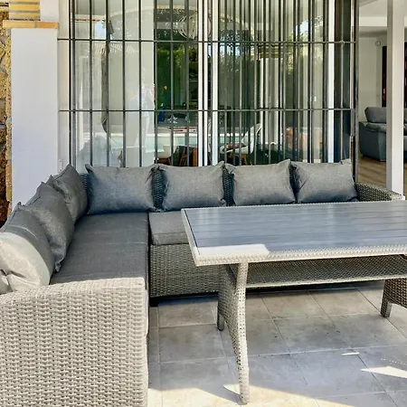 Alamos Jerez I Piscina Salada Climatizada I Bbq I Jardines I 850m2 Villa Jerez de la Frontera